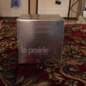 LA PRAIRIE SKIN CAVIAR FOUNDATION